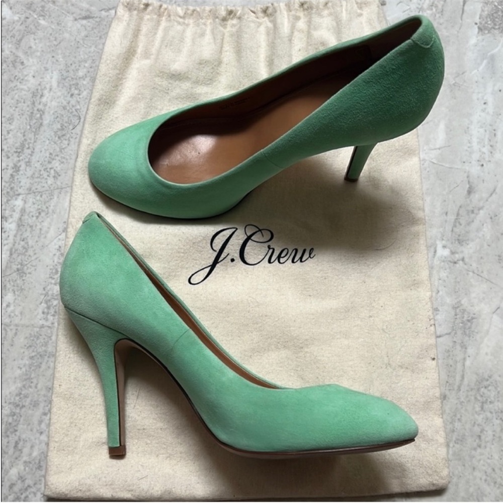 J. Crew | Women's size 7 Mint Green Suede Closed Toe Heels